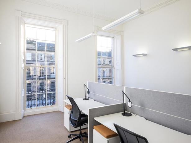 27 Melville St, Edinburgh for lease - Interior Photo - Image 2 of 4