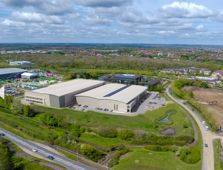 Chalkdell Dr, Shenley Church End à louer - Photo du bâtiment - Image 3 de 3