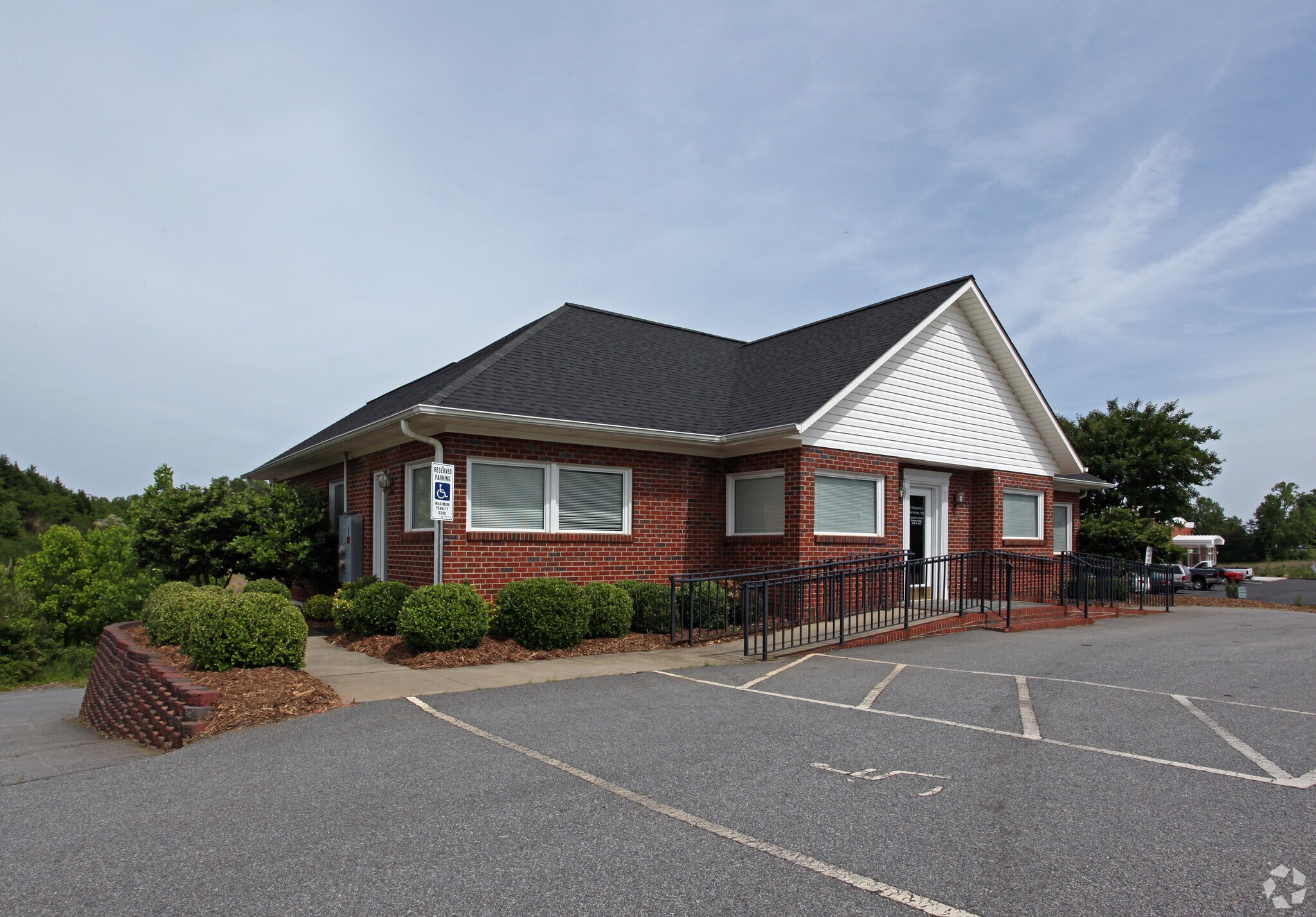 948 Johnson Ridge Rd, Elkin, NC à vendre Photo principale- Image 1 de 1