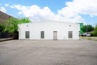 More details for 5904 Dolores St, Houston, TX - Office for Lease