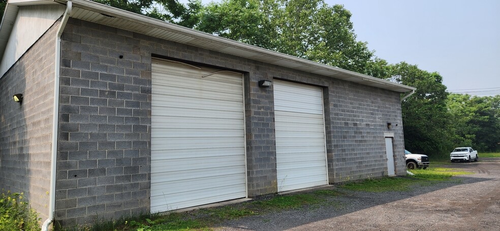 8 N Main St, Ashley, PA for sale - Building Photo - Image 3 of 7