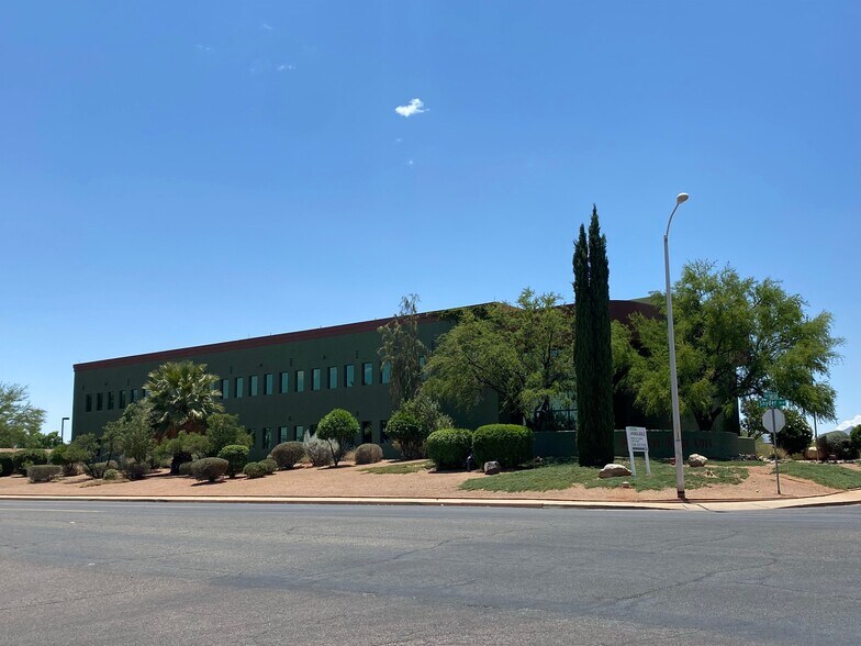 1601 Paseo San Luis, Sierra Vista, AZ à louer - Photo du bâtiment - Image 3 de 6