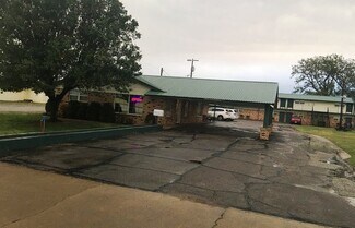 Plus de détails pour 1720 S Grand Ave, Cherokee, OK - Services hôteliers à vendre