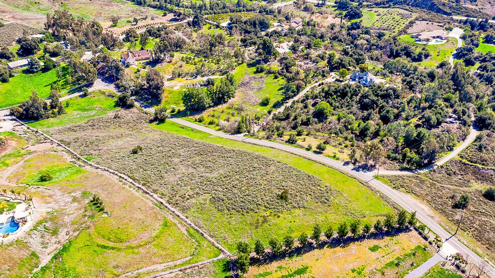 Calle Capistrano & Pradera Way, Temecula, CA à vendre - Aérien - Image 2 de 35