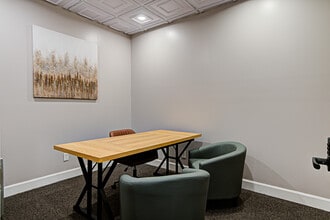 3240 Office Pointe Pl, Louisville, KY for lease Interior Photo- Image 2 of 6
