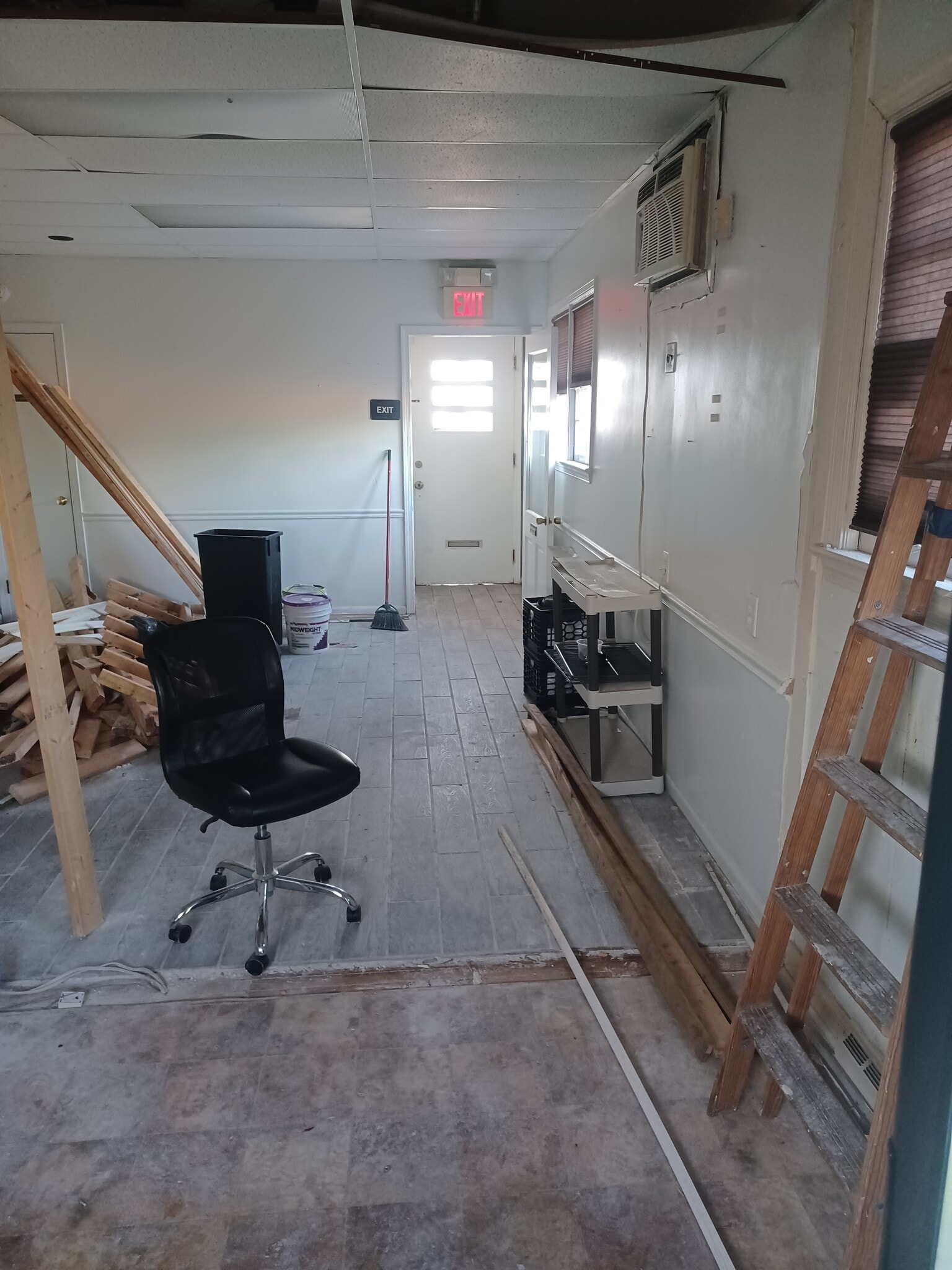 4235 Edgmont Ave, Brookhaven, PA à vendre Photo intérieure- Image 1 de 9