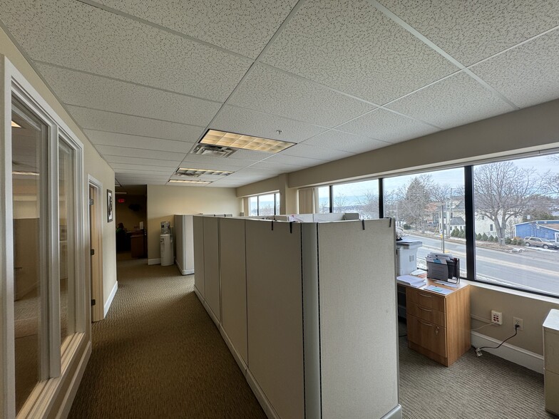 970 Baxter Blvd, Portland, ME for lease - Interior Photo - Image 2 of 5