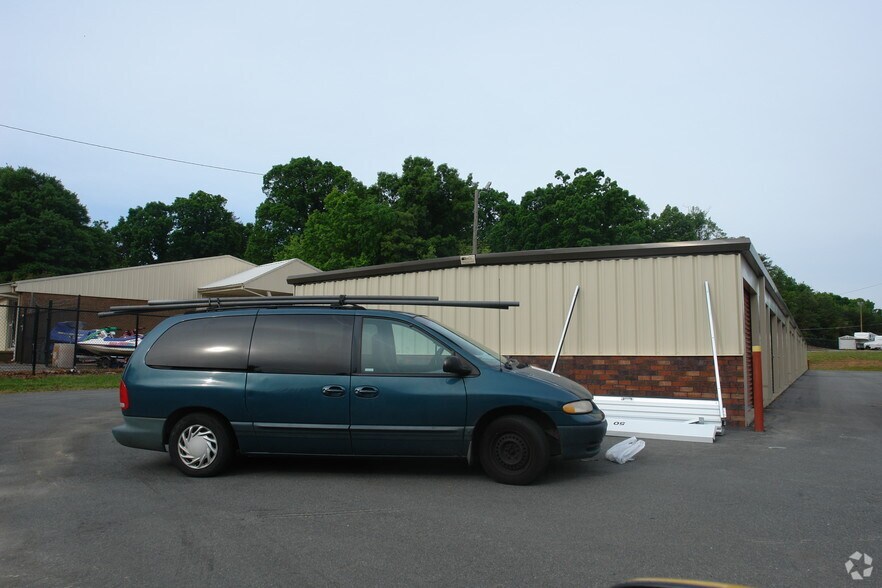 2585 Nc-16, Denver, NC for sale - Building Photo - Image 1 of 2