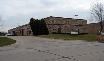 34082-34096 James J. Pompo Dr, Fraser MI - Warehouse