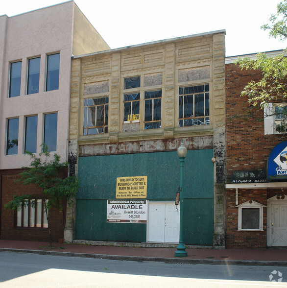 16 Capitol St, Charleston, WV à vendre - Photo principale - Image 1 de 1