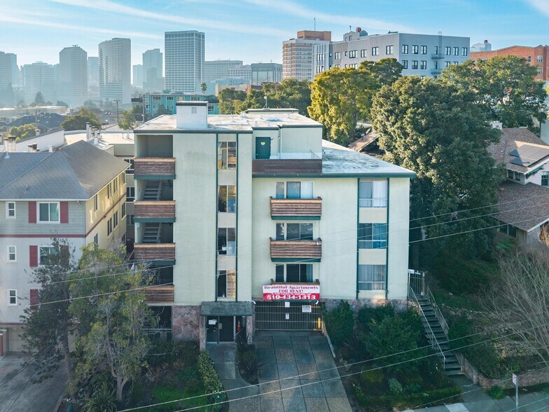 303 Lee St, Oakland, CA à vendre - Photo du bâtiment - Image 3 de 9