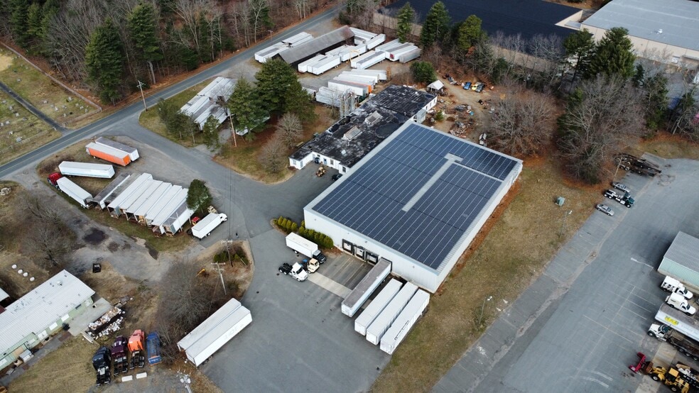 378 Long Plain Rd, South Deerfield, MA for lease - Building Photo - Image 1 of 4