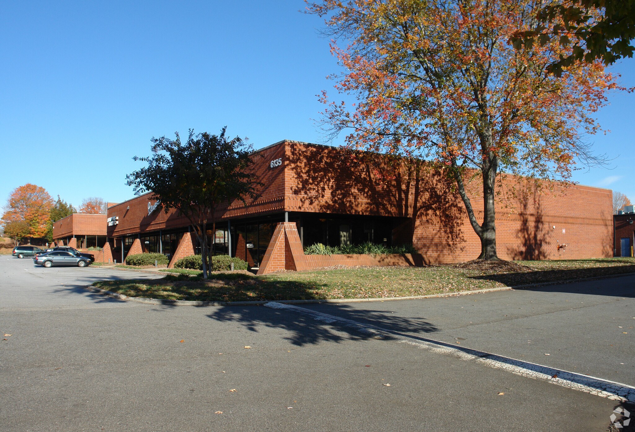 6135 Jimmy Carter Blvd, Norcross, GA for lease Primary Photo- Image 1 of 3
