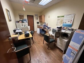 270 E 90th Dr, Merrillville, IN for sale Interior Photo- Image 1 of 5