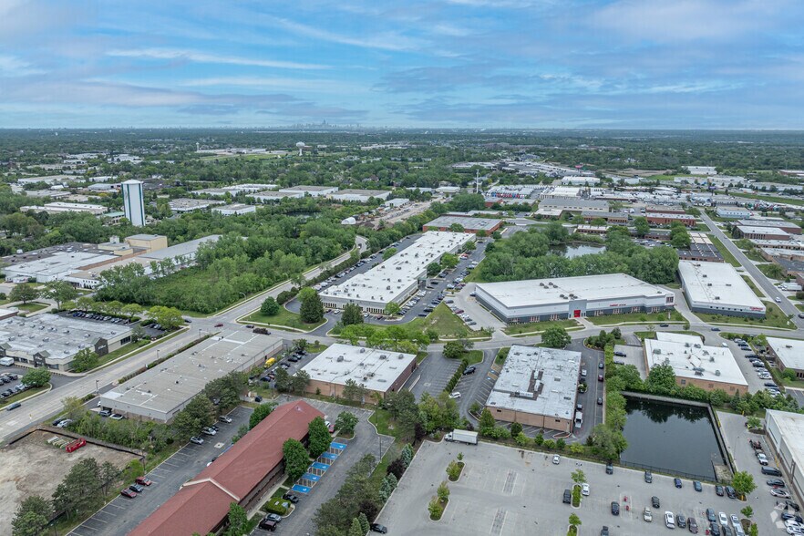 7501 S Quincy St, Willowbrook, IL à louer - Aérien - Image 3 de 5