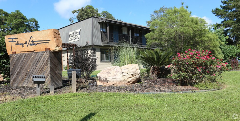 101 Lazy Oaks St, Lufkin, TX à vendre - Photo principale - Image 1 de 103