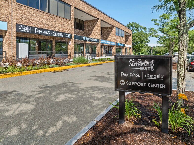 95-105 Eastern Ave, Dedham, MA à louer - Photo du bâtiment - Image 3 de 12