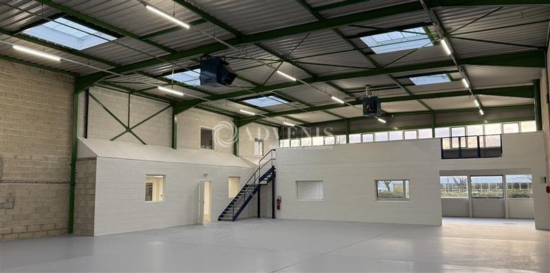 Flex in Saint-Thibault-des-Vignes for lease - Building Photo - Image 1 of 10