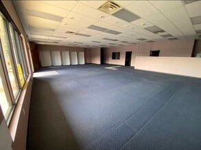 115 W Industrial Park Rd, Harrison, AR for lease Interior Photo- Image 1 of 6