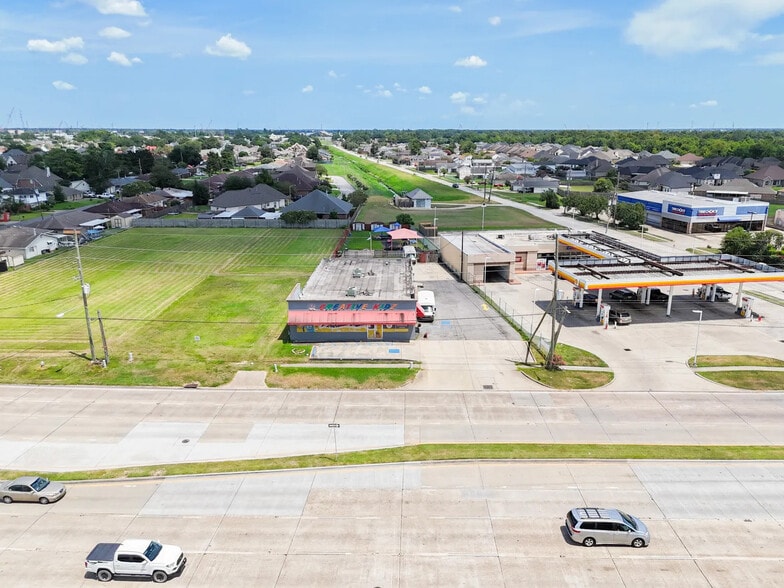 2141 Barataria Blvd, Marrero, LA for sale - Building Photo - Image 2 of 7