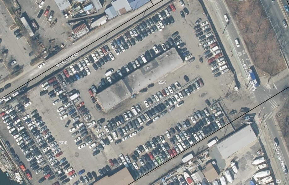 417 BAY 41 STREET, Brooklyn, NY for lease - Building Photo - Image 1 of 8