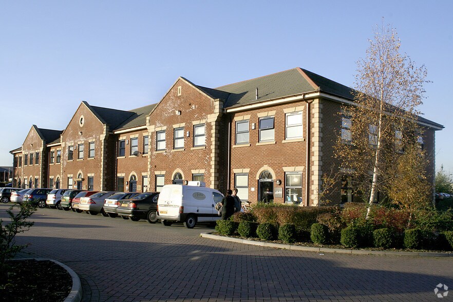 Rudheath Way, Northwich à vendre - Photo du bâtiment - Image 2 de 4