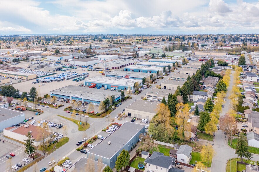 13290 78th Ave, Surrey, BC à louer - Photo du bâtiment - Image 3 de 5