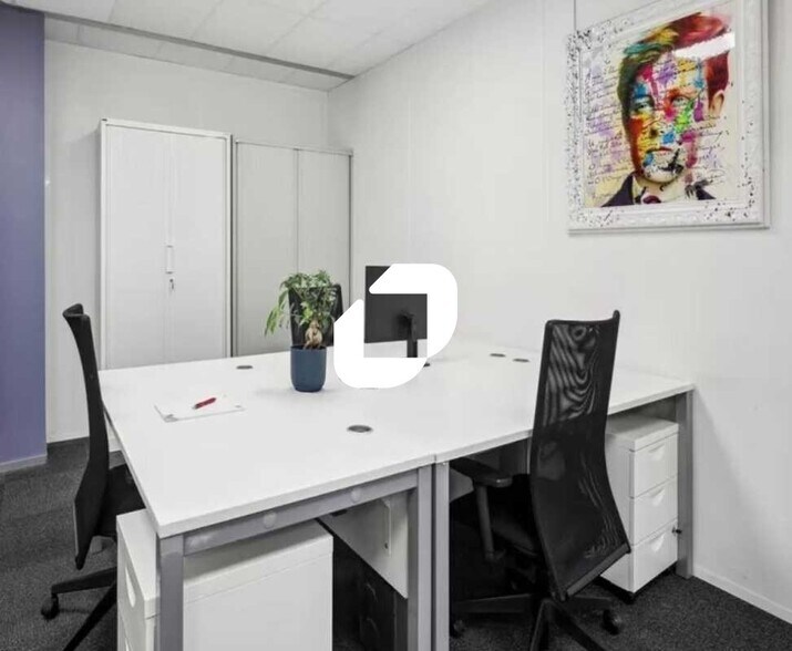 Office in Vélizy-Villacoublay for lease - Building Photo - Image 2 of 6