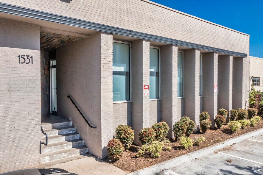 1531 Edison St, Dallas, TX à louer - Photo du bâtiment - Image 2 de 7