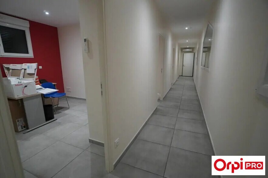 Local d'activités dans Quetigny à vendre - Photo du bâtiment - Image 3 de 9