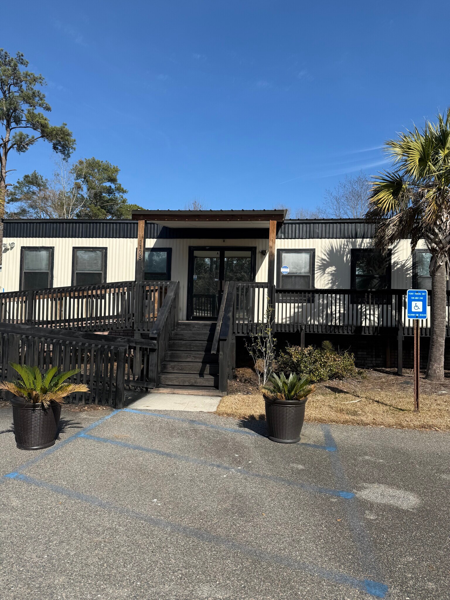1128 Dean Forest Rd, Savannah, GA à louer Photo du bâtiment- Image 1 de 7
