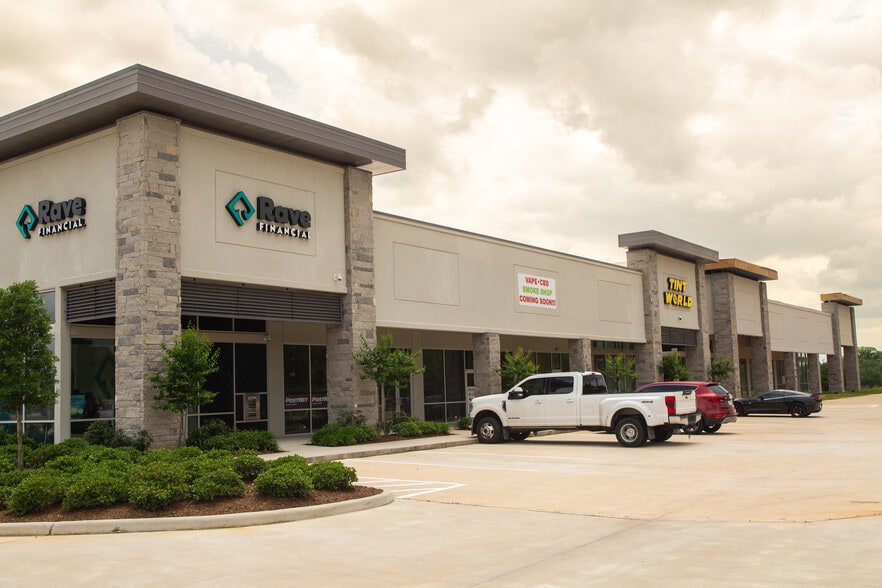 680 N FM 3083 Rd W, Conroe, TX for lease - Building Photo - Image 1 of 15