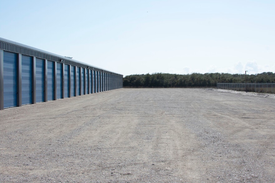 1333 Sunray Rd, Ingleside, TX for sale - Building Photo - Image 3 of 7