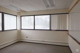 645 Martinsville Rd, Bernards Township, NJ for lease Interior Photo- Image 2 of 5