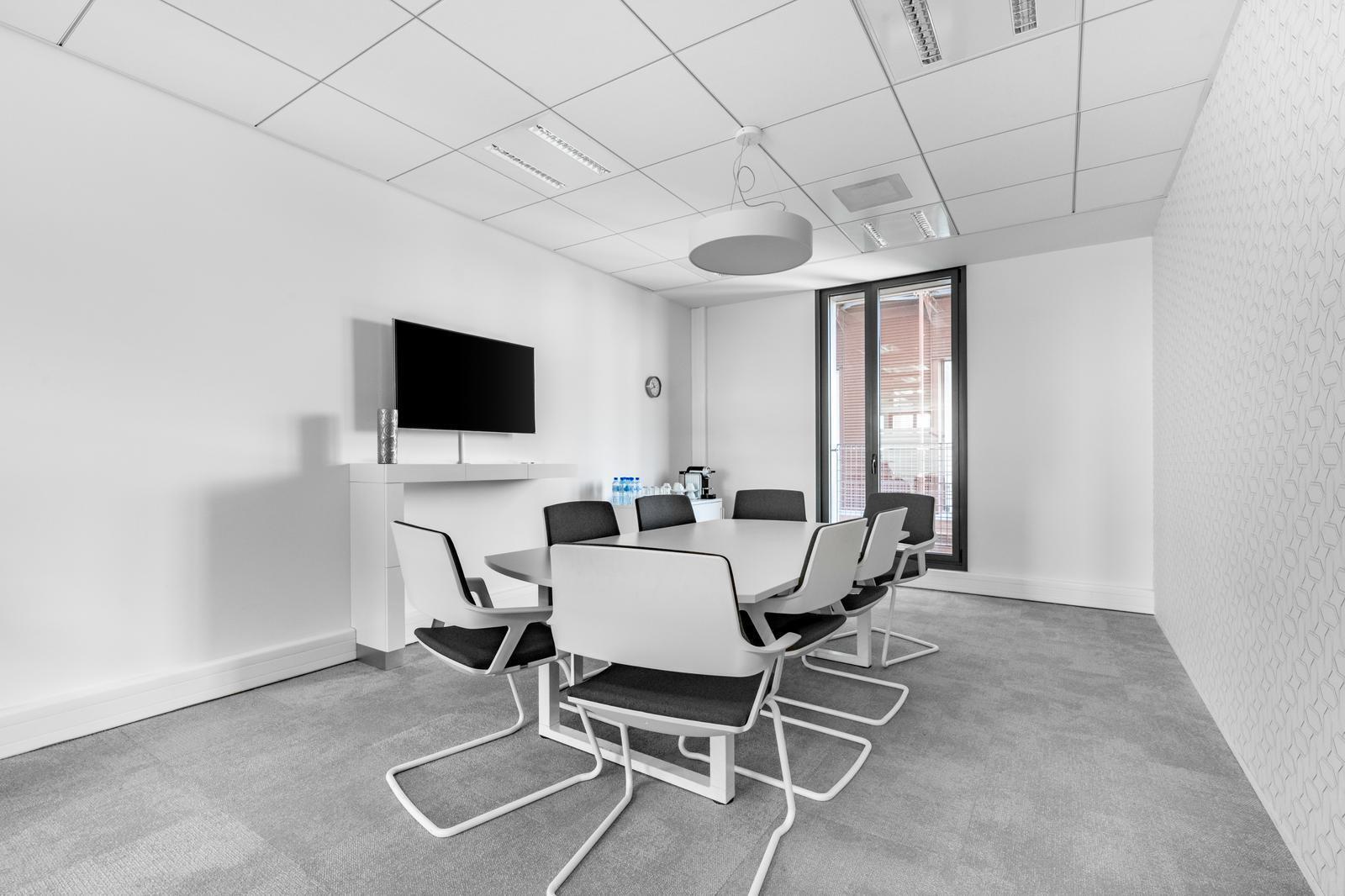 14 Avenue De L'Europe, Montévrain for lease Interior Photo- Image 1 of 17