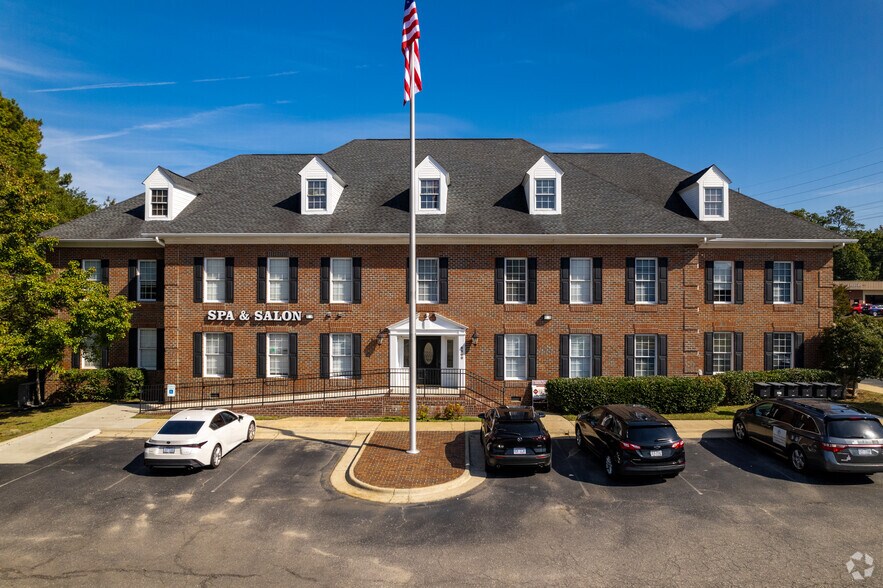 6200 Ramsey St, Fayetteville, NC à louer - Photo du bâtiment - Image 3 de 12
