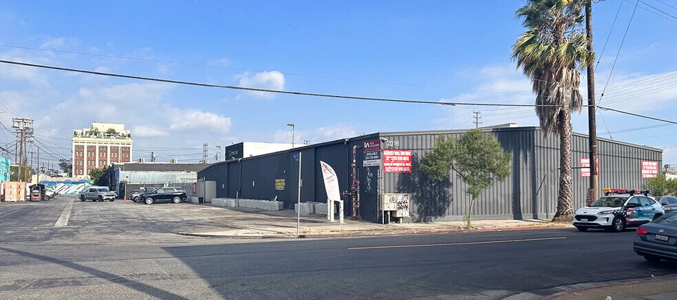 2016 E Bay St, Los Angeles, CA à louer - Photo du bâtiment - Image 2 de 3