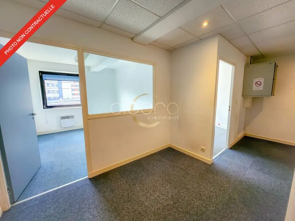 Office in Clermont-Ferrand for lease Interior Photo- Image 1 of 18