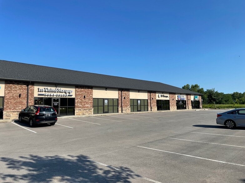 120 Merchants, Clarksville, TN for lease - Building Photo - Image 2 of 7
