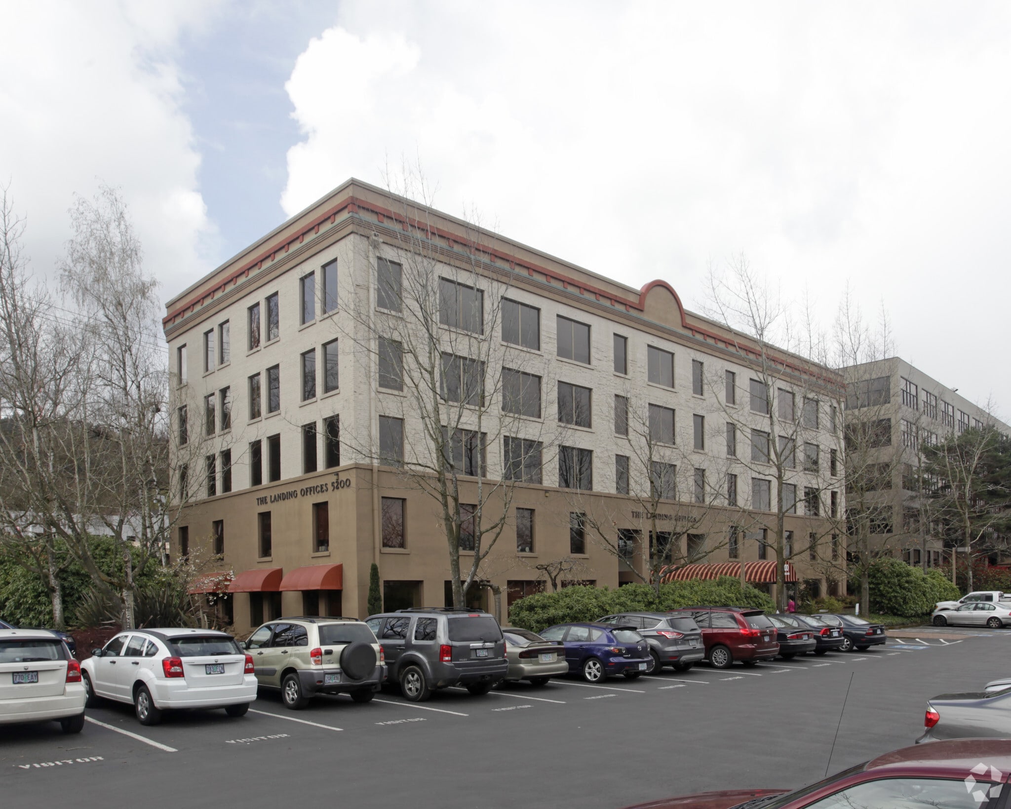 5200 SW Macadam Ave, Portland, OR for lease Primary Photo- Image 1 of 4