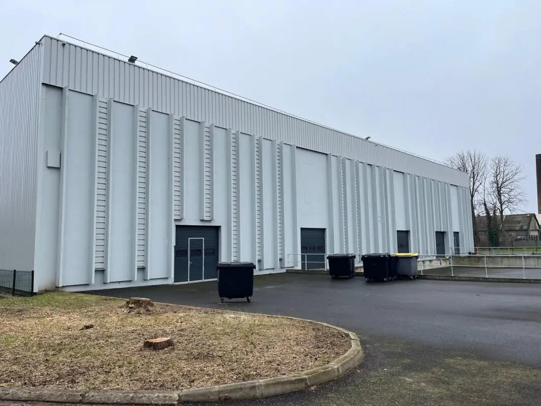 Industriel dans SAINT-OUEN-L'AUMONE à louer Photo du bâtiment- Image 1 de 21