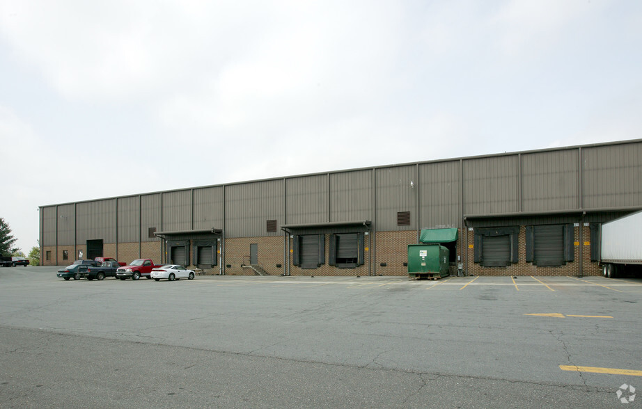 540 Northridge Park Dr, Rural Hall, NC for lease - Building Photo - Image 3 of 8