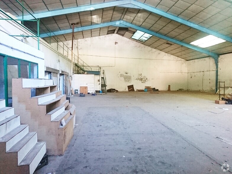 Calle Núñez de Guzmán, 11, Alcalá de Henares, Madrid for lease - Building Photo - Image 2 of 4