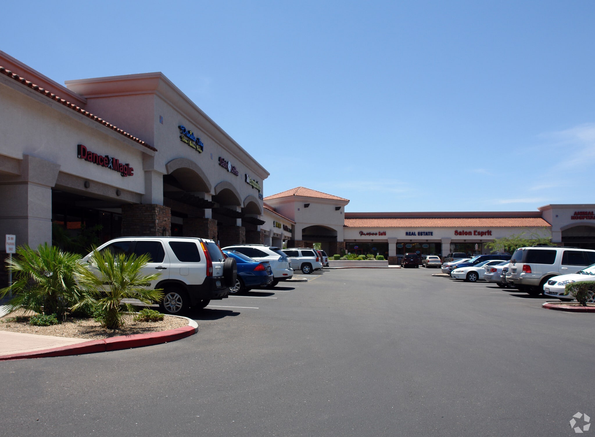 6625-6635 W Happy Valley Rd, Phoenix, AZ à louer Photo du bâtiment- Image 1 de 11