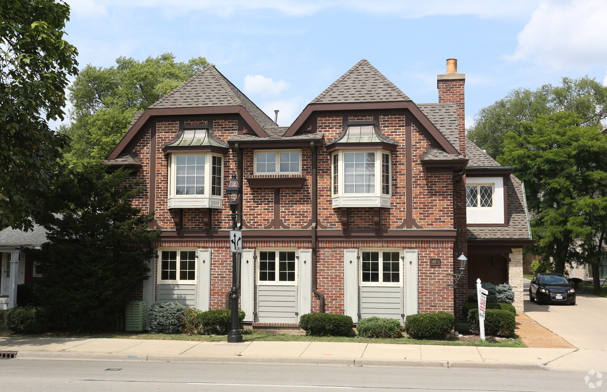 420 Pennsylvania Ave, Glen Ellyn, IL à vendre Photo principale- Image 1 de 13