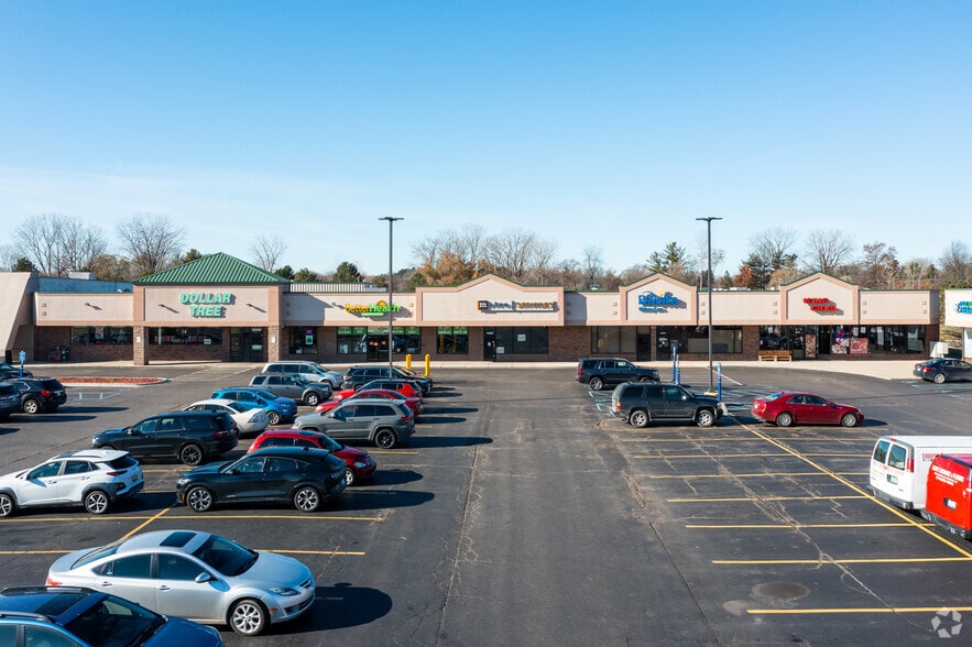 10780-10900 Belleville Rd, Belleville, MI for lease - Building Photo - Image 2 of 5