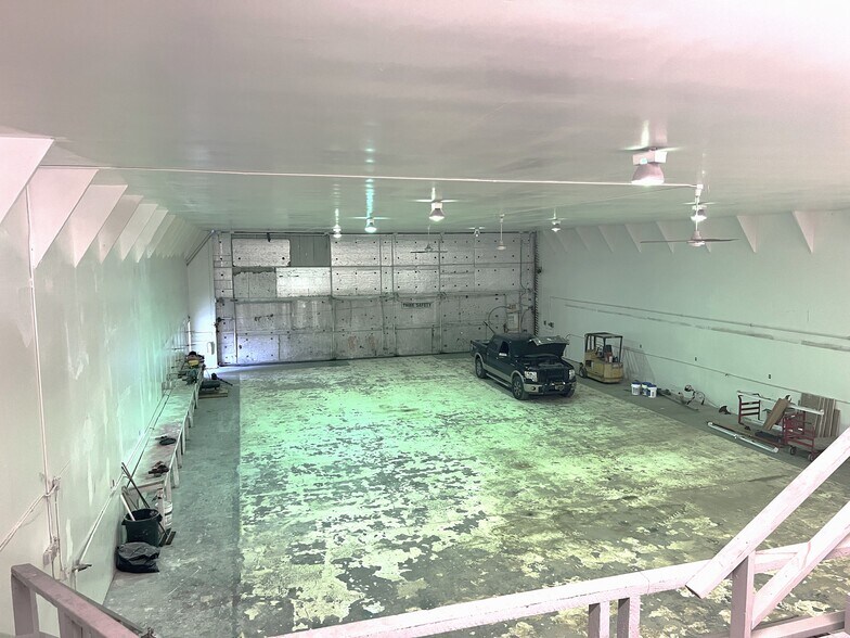 1975 Alex Holden Way, Juneau, AK à vendre - Photo intérieure - Image 3 de 6