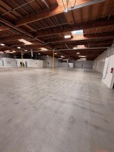 220 Bernoulli Cir, Oxnard, CA à louer Photo intérieure- Image 1 de 11