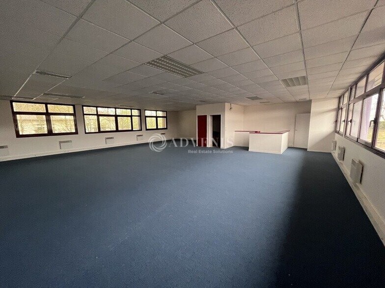 30 Avenue Robert Surcouf, Voisins-le-Bretonneux à louer - Photo intérieure - Image 2 de 5