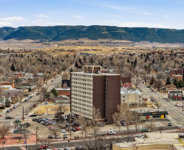 300 E Collins Dr, Casper, WY à vendre - Photo du bâtiment - Image 2 de 25